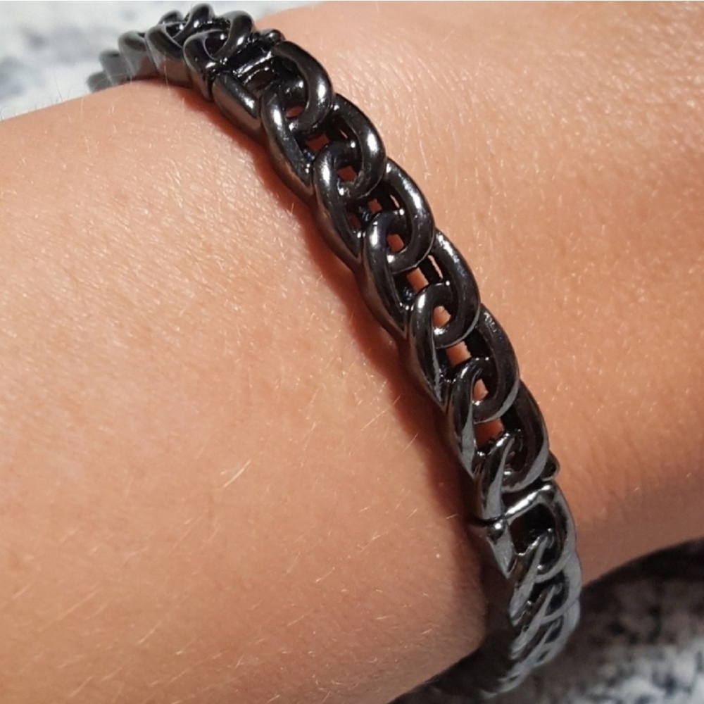 Lia Sophia Women's OS "Interlink" Hematite Stretch Hematite Rhodium Bracelet